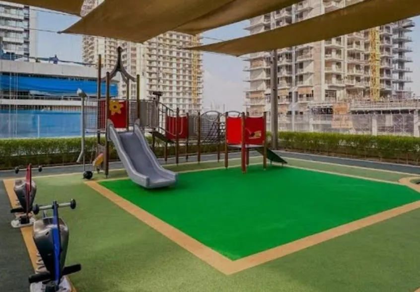 아파트 White Sage Sun And Sand 1Br At Beach Isle Emaar Beachfront 두바이 아랍에미리트