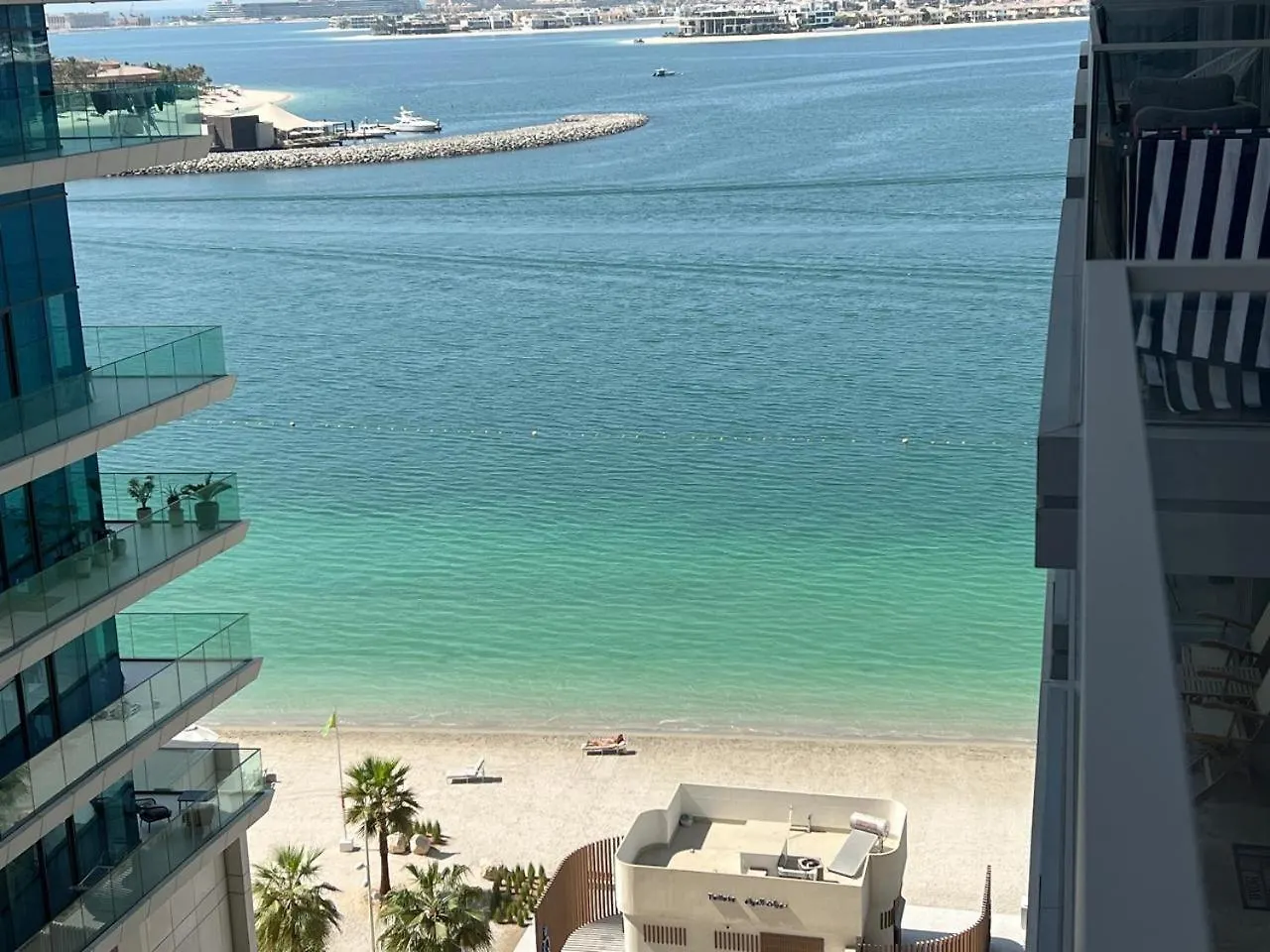 White Sage Sun And Sand 1Br At Beach Isle Emaar Beachfront 두바이 아랍에미리트