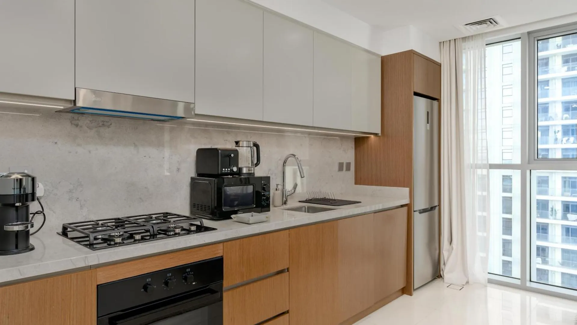White Sage Sun And Sand 1Br At Beach Isle Emaar Beachfront 두바이 아랍에미리트