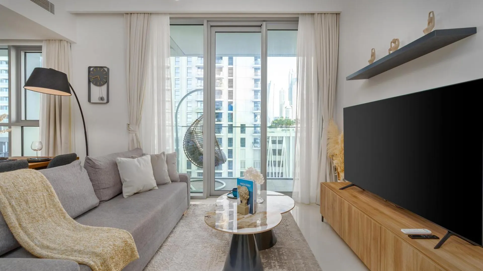White Sage Sun And Sand 1Br At Beach Isle Emaar Beachfront Dubai United Arab Emirates